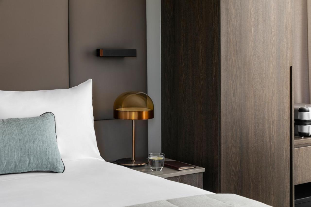 โอ๊ควูด พรีเมียร์ เมลเบิร์น Aparthotel ภายนอก รูปภาพ A bedroom at the hotel