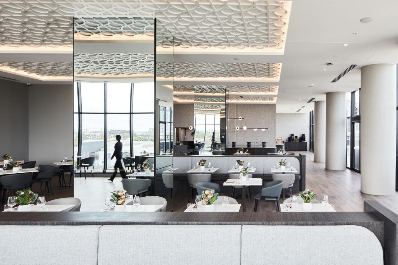 โอ๊ควูด พรีเมียร์ เมลเบิร์น Aparthotel ภายนอก รูปภาพ The lounge at the airport